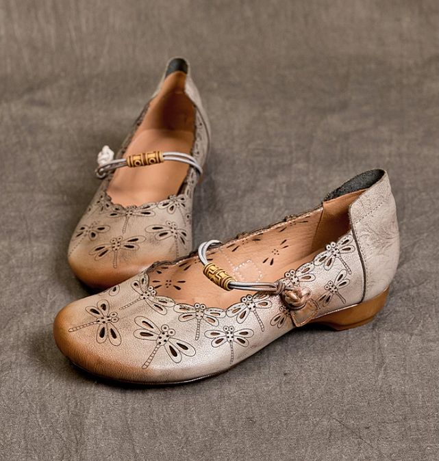Spring and Summer New Collection Retro Leather Women's Shoes - Round Toe Low Heel Comfortable and Versatile Flat Shoes with Open Hole Design