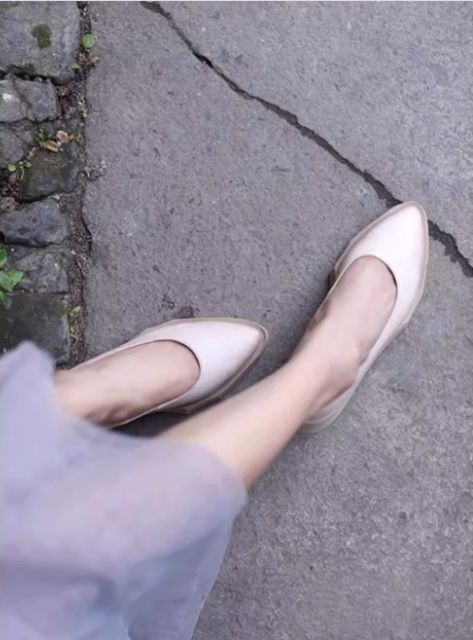 Handmade Leather Shoes for Women in Black/Beige