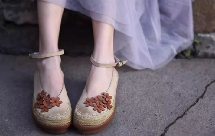 Vintage Women's Shoes Flower Leather Low-Heeled Women's Waterproof Platform Thick-soled Slip-on Shoes