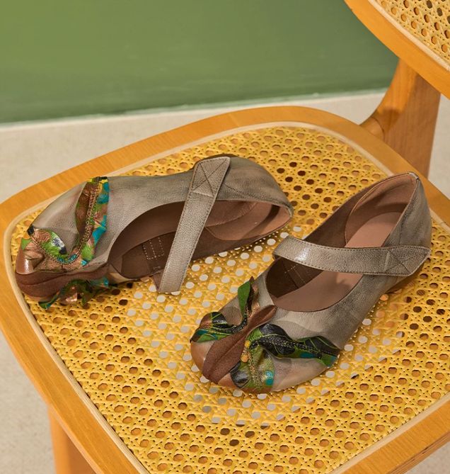 Handmade Vintage Leather Flat Shoes for Women
