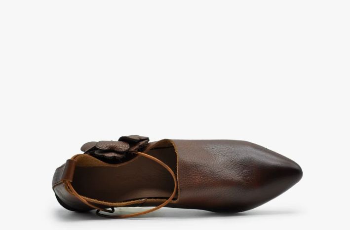 Handmade Leather Flower Shoes for Women in Brown/Black