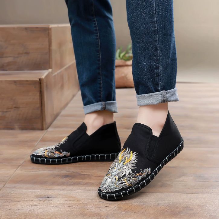 Old Beijing Cloth Boots for Both Men and Women Made Multi-Layered Sole Chinese Style Embroidered Shoes