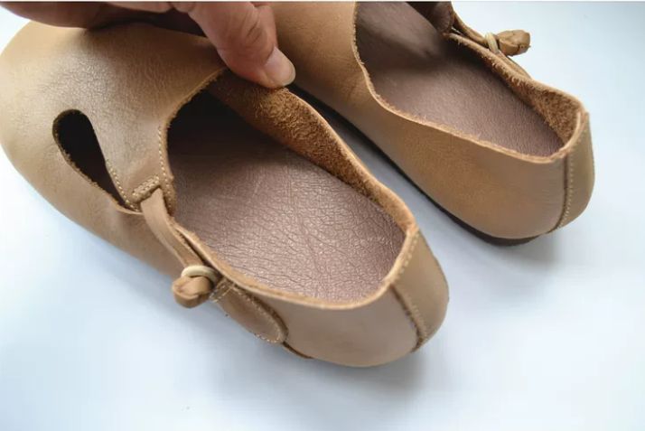 Handmade Leather Soft Flat Shoes For Women Retro Design With a Large Round Toe