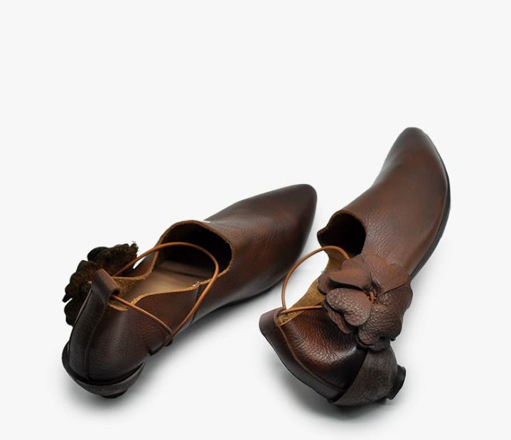 Handmade Leather Flower Shoes for Women in Brown/Black