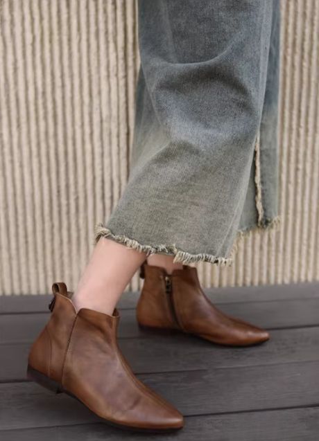 Retro Pointed-toe Short Boots for Women Flat Sole Lined with Fleece New Style Single Boot Genuine Leather Brown Black Color.