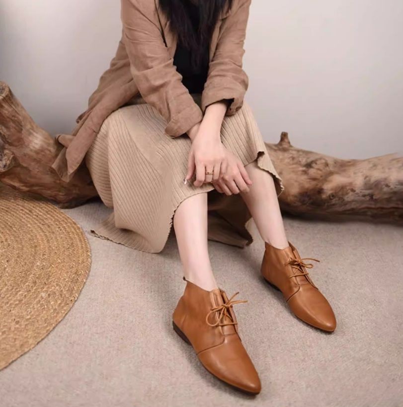 Women's Flat Shoes Lace-up Ankle Boots Retro Pointed-Toe Short Boots
