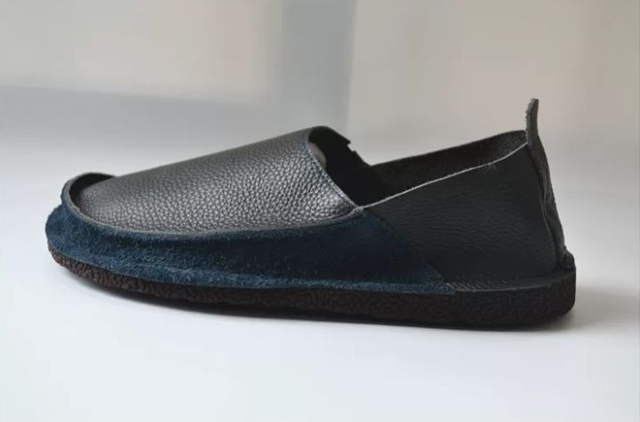 Soft Flat Leather One-Piece Slip-on Shoes with Deep Heel and Round Toe, Lightweight and Casual Made of Genuine Leather With a Retro Handcrafted Style, Suitable for Women.