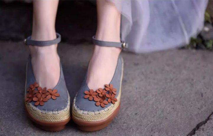Vintage Women's Shoes Flower Leather Low-Heeled Women's Waterproof Platform Thick-soled Slip-on Shoes