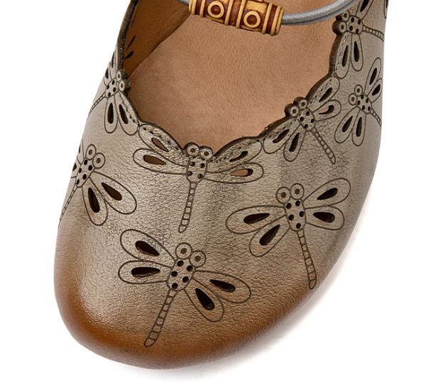 Spring and Summer New Collection Retro Leather Women's Shoes - Round Toe Low Heel Comfortable and Versatile Flat Shoes with Open Hole Design