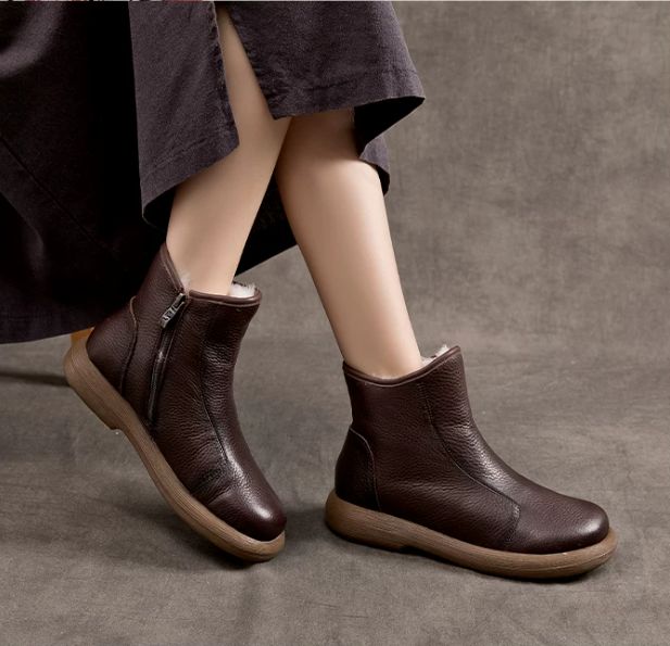 Leather and Fleece-Lined Cotton Boots for Women, Warm Wool Snow Boots with Thick Soles and Anti-slip Rubber Soles, Short Leather Boots
