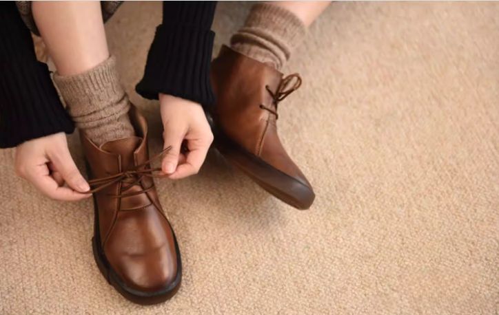 Vintage Boots with an English Style - Martin Boots for Women in Winter, With Thick Padding and a Short Heel.