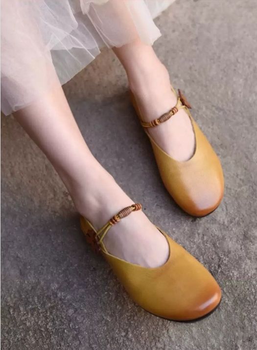 Retro Girl-Style Flowered Single Shoes Mary Jane Shoes Shallow Toe Flat Bottom Soft Sole