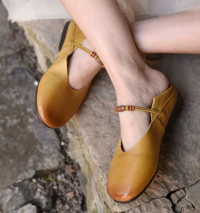 Retro Girl-Style Flowered Single Shoes Mary Jane Shoes Shallow Toe Flat Bottom Soft Sole