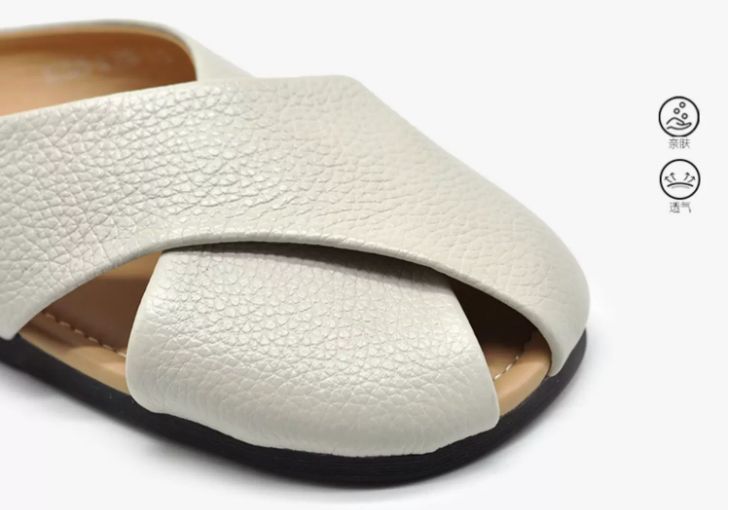 Handmade Leather Slippers for Women Flat-bottomed, Casual, Versatile, Soft-Soled, Fish-Toe Style Flip-Flop, Suitable for Outerwear
