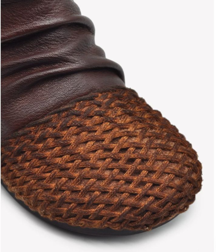 Handmade Leather Boots For Women Comfort for All-Day Wear