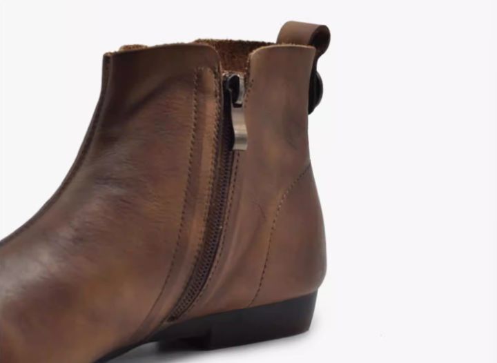 Retro Pointed-toe Short Boots for Women Flat Sole Lined with Fleece New Style Single Boot Genuine Leather Brown Black Color.