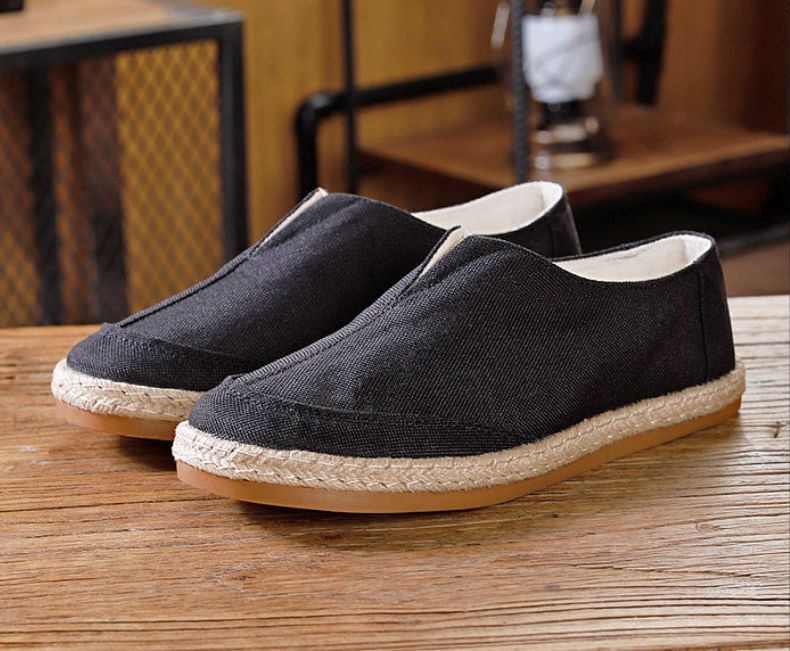 Handmade Canvas shoes Suitable for All Seasons Men's style shoes in Black