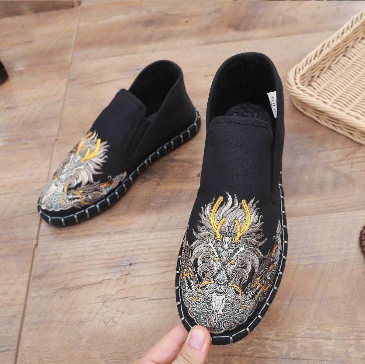 Old Beijing Cloth Boots for Both Men and Women Made Multi-Layered Sole Chinese Style Embroidered Shoes