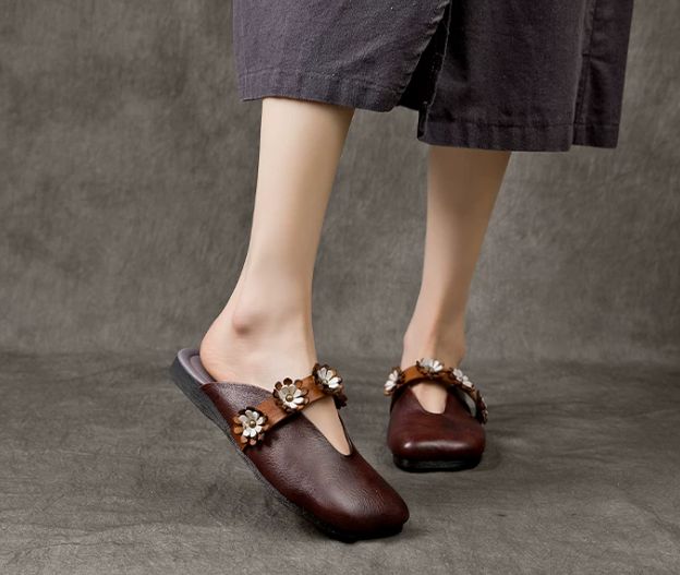 Handmade Women's Leather Sandals in Summer Retro Genuine Leather Slippers Cowhide Floral Flat-Bottom