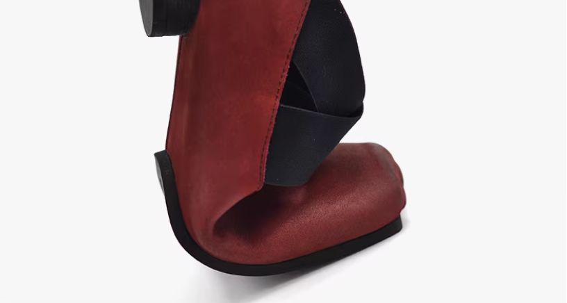 Retro Artistic Ballet Shoes - Leather Square-Toe Single Shoes with Slender Opening and Flat Bottom