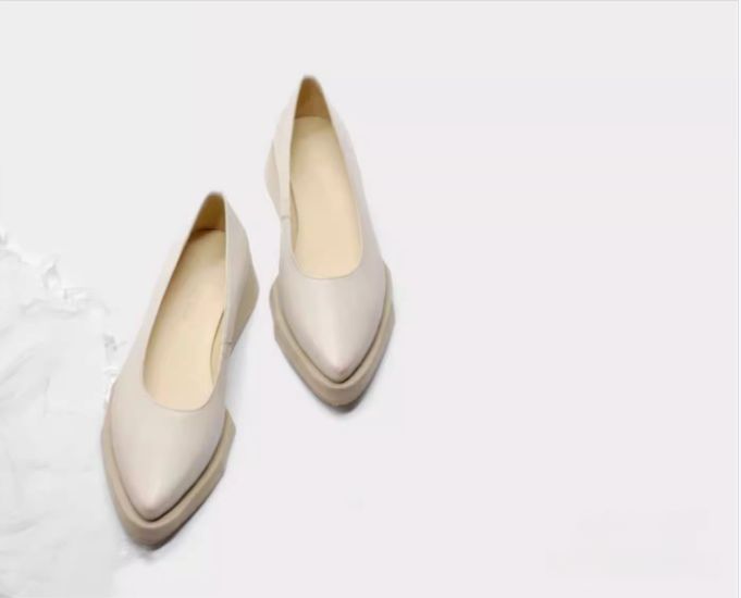 Handmade Leather Shoes for Women in Black/Beige