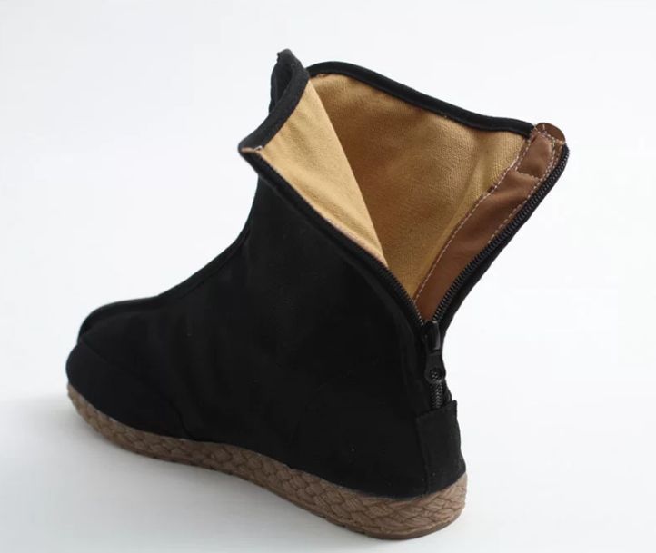 Breathable Old Cloth Boots With Cowhide Soles, Featuring Ethnic Style, Short Sleeves, Retro and Simple Design, Chinese Style Men's Boots