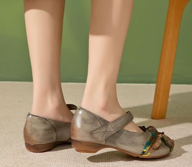 Handmade Vintage Leather Flat Shoes for Women