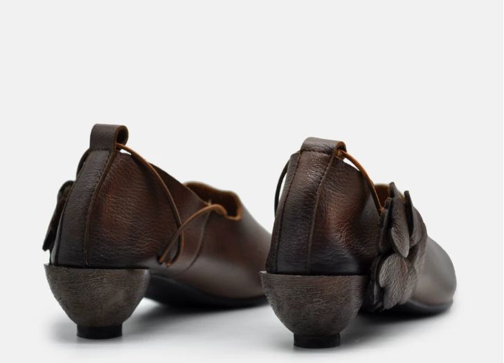 Handmade Leather Flower Shoes for Women in Brown/Black