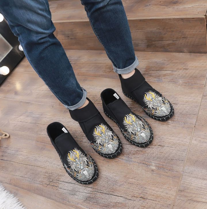 Old Beijing Cloth Boots for Both Men and Women Made Multi-Layered Sole Chinese Style Embroidered Shoes