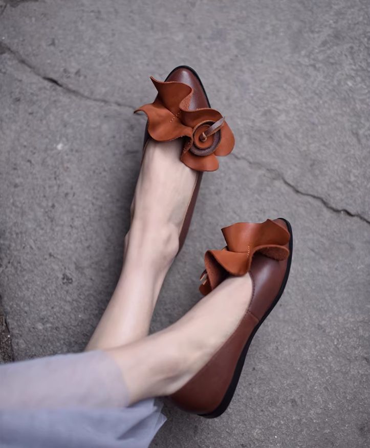 Vintage Leather Flower Flat Shoes for Women