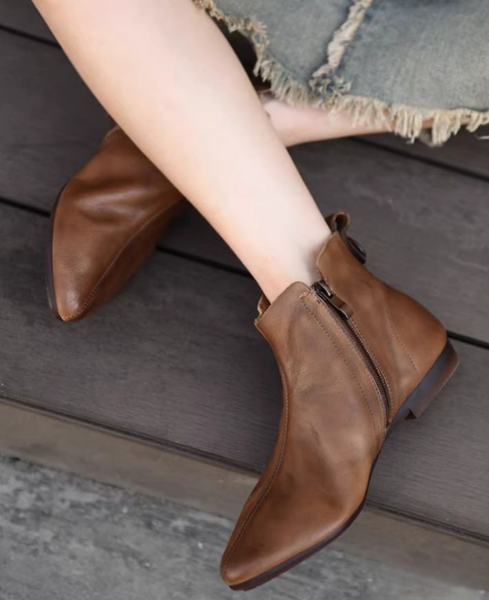 Retro Pointed-toe Short Boots for Women Flat Sole Lined with Fleece New Style Single Boot Genuine Leather Brown Black Color.