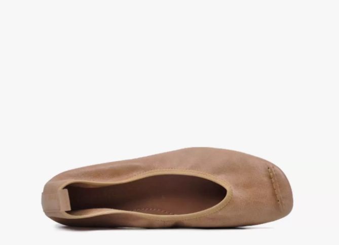 Retro Artistic Low Heel Women's Leather Flat Shoes in Brown / Khaki
