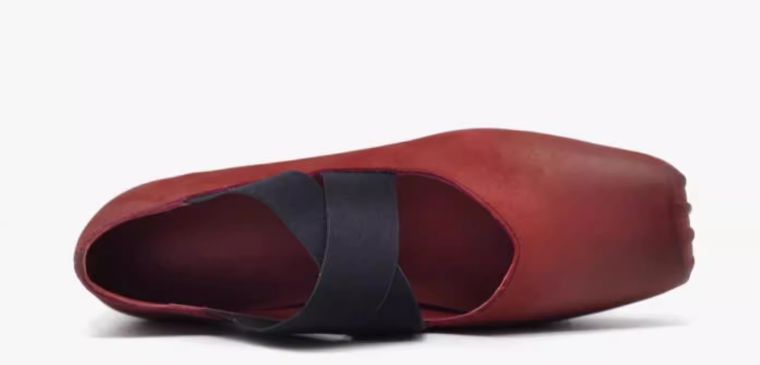 Retro Artistic Ballet Shoes - Leather Square-Toe Single Shoes with Slender Opening and Flat Bottom