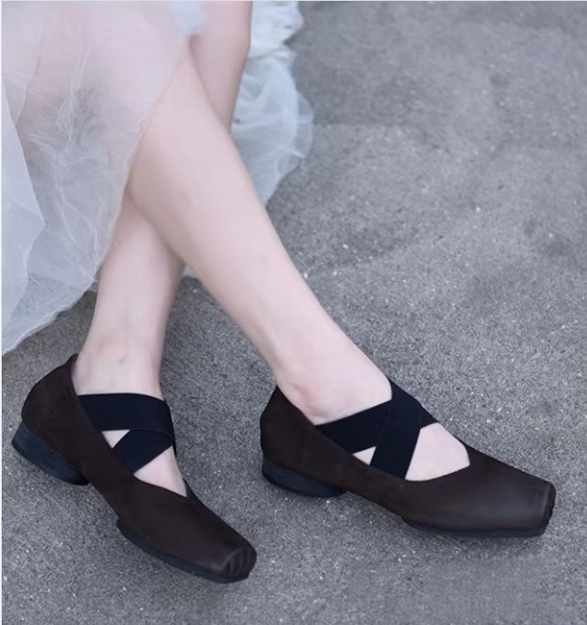 Retro Artistic Ballet Shoes - Leather Square-Toe Single Shoes with Slender Opening and Flat Bottom
