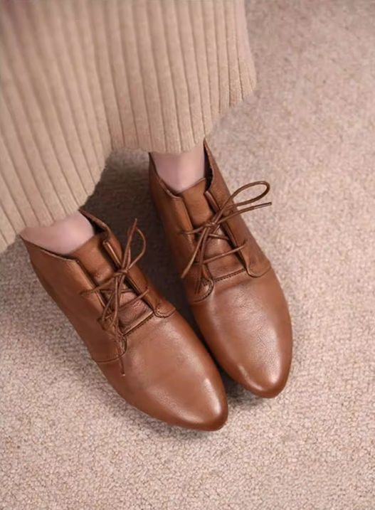 Women's Flat Shoes Lace-up Ankle Boots Retro Pointed-Toe Short Boots