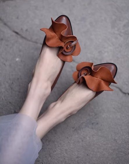 Vintage Leather Flower Flat Shoes for Women