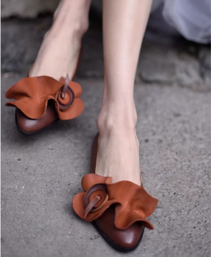 Vintage Leather Flower Flat Shoes for Women