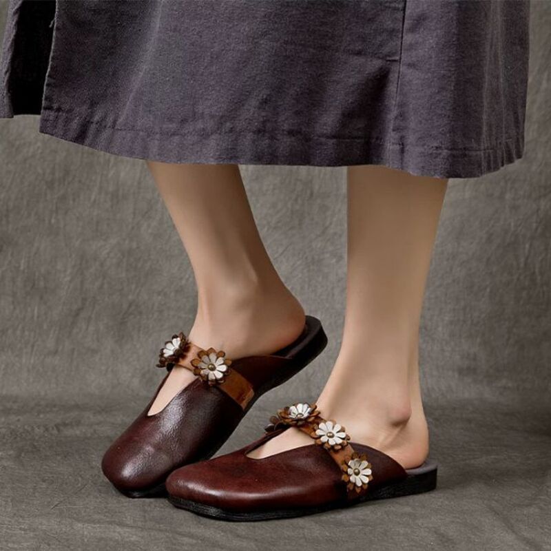 Handmade Women's Leather Sandals in Summer Retro Genuine Leather Slippers Cowhide Floral Flat-Bottom