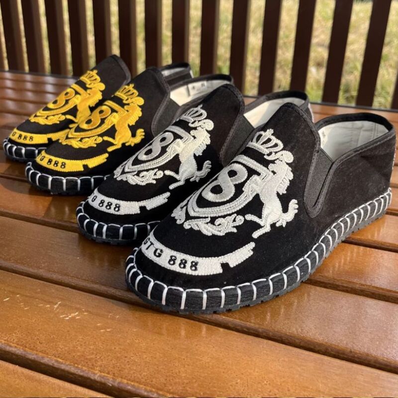Old Beijing Cloth Shoes for Both Men and Women Made Multi-Layered Sole Chinese Style Embroidered Shoes Fashionable and Comfortable