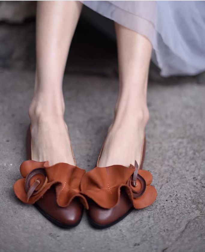 Vintage Leather Flower Flat Shoes for Women