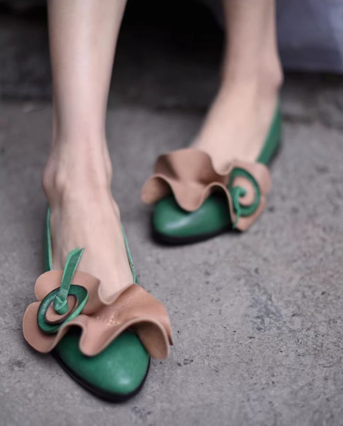 Vintage Leather Flower Flat Shoes for Women