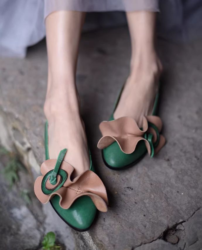 Vintage Leather Flower Flat Shoes for Women