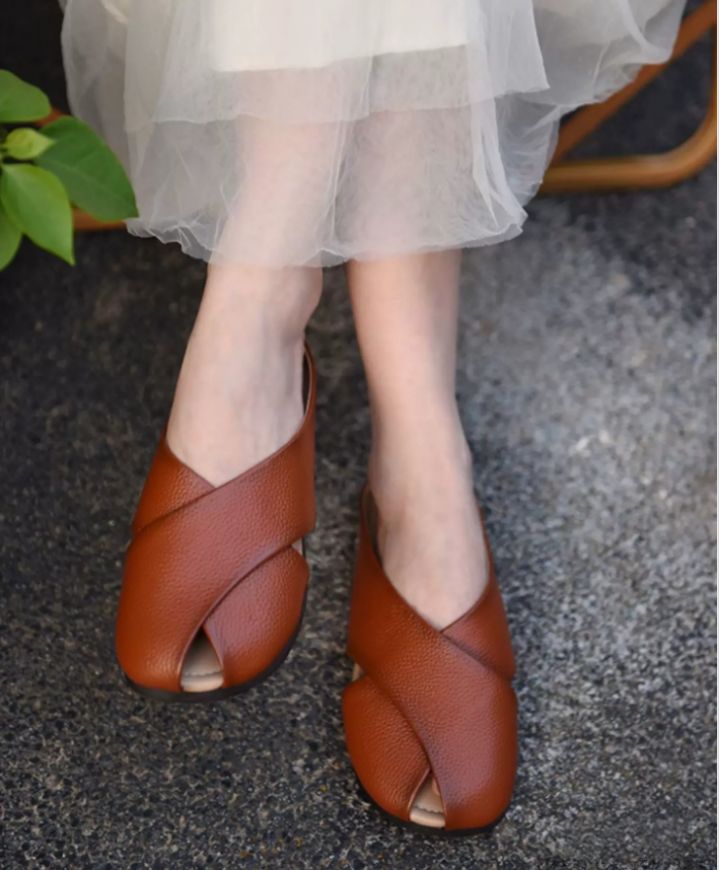 Handmade Leather Slippers for Women Flat-bottomed, Casual, Versatile, Soft-Soled, Fish-Toe Style Flip-Flop, Suitable for Outerwear
