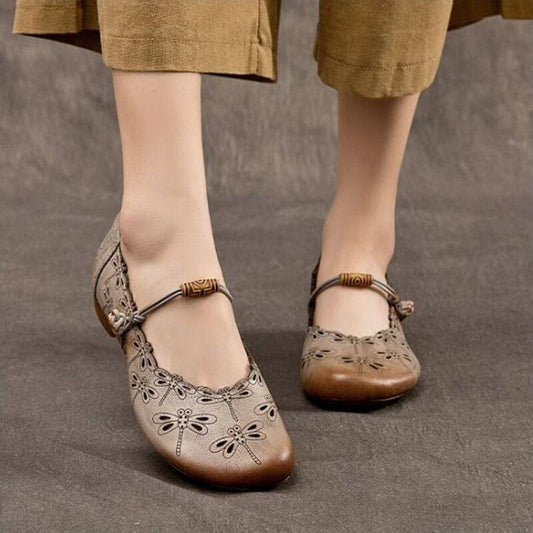 Spring and Summer New Collection Retro Leather Women's Shoes - Round Toe Low Heel Comfortable and Versatile Flat Shoes with Open Hole Design