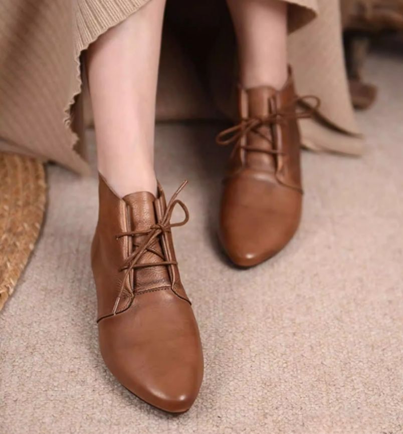 Women's Flat Shoes Lace-up Ankle Boots Retro Pointed-Toe Short Boots