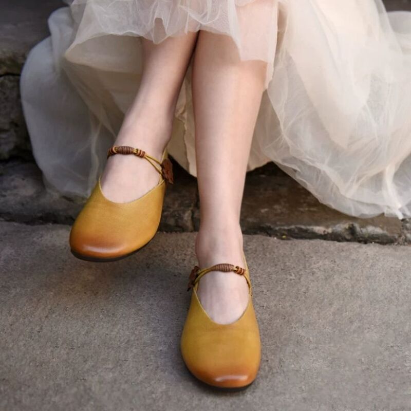 Retro Girl-Style Flowered Single Shoes Mary Jane Shoes Shallow Toe Flat Bottom Soft Sole